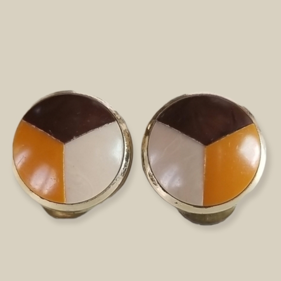 Vintage Jewelry - Vintage 1970s Earth Tone Inlaid Clip Earrings Gold Tone